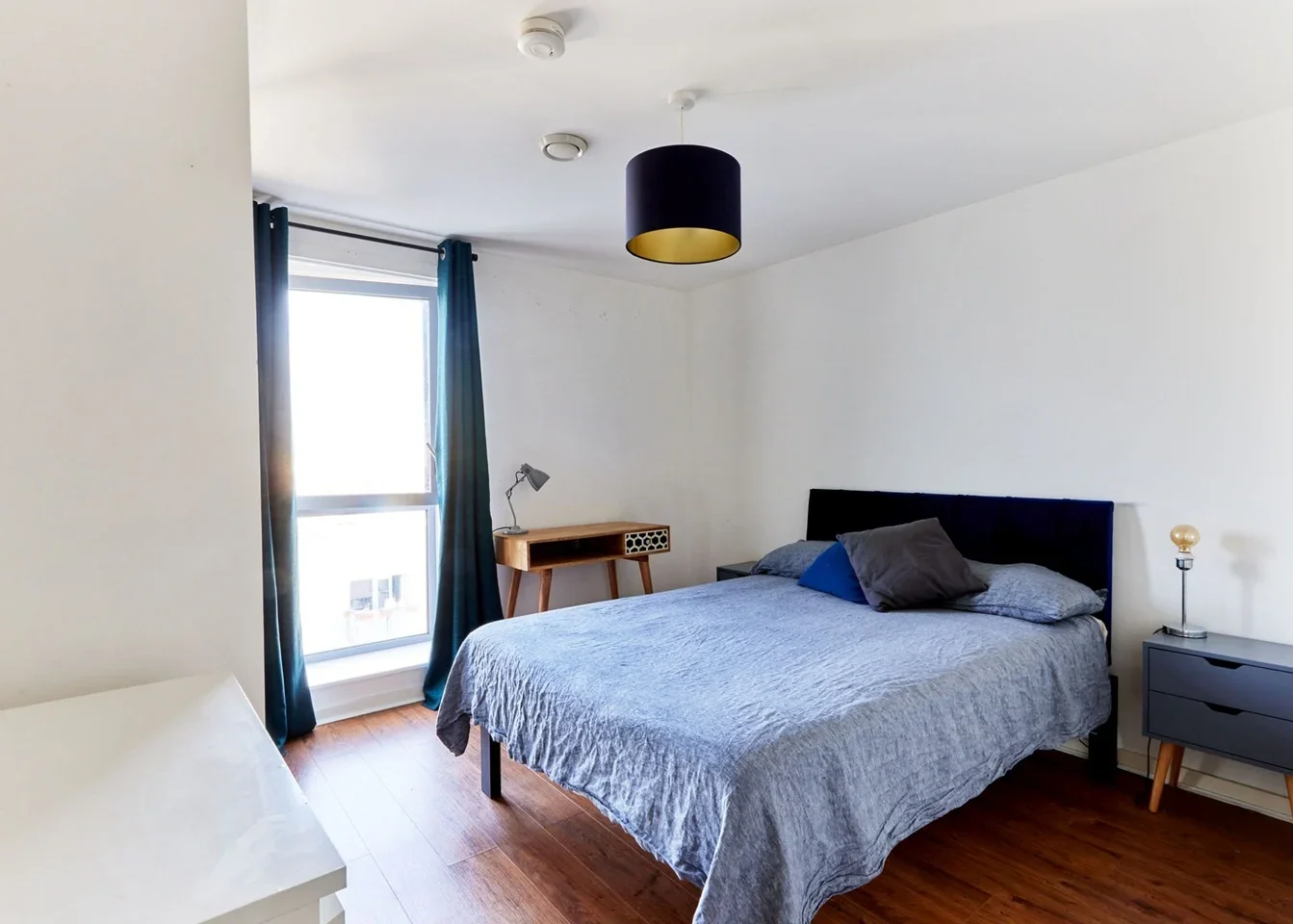 Flat Vernon Road in Greater London