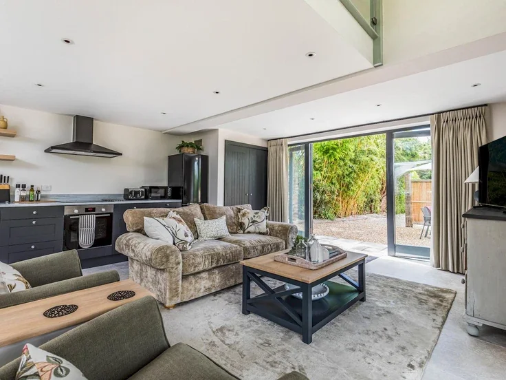 House Five Acres in Chichester