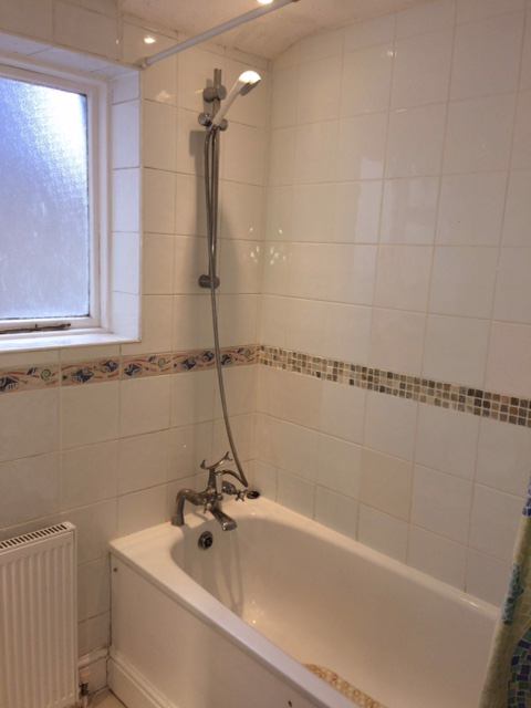 Room Gwalior Road in Greater London