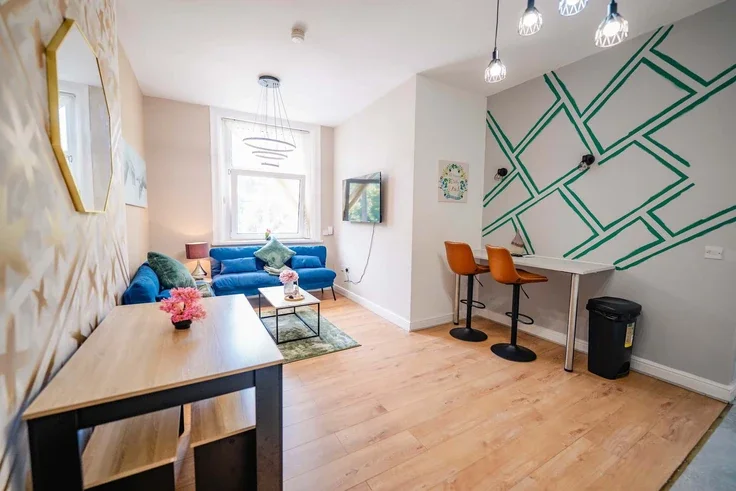Flat Piercefield Place in Cardiff