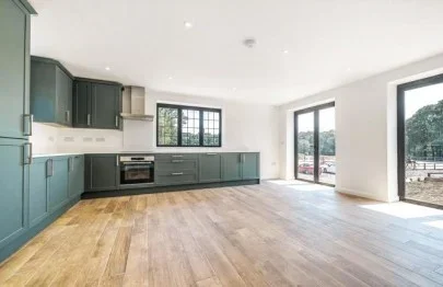 House Horsham Road in Waverley