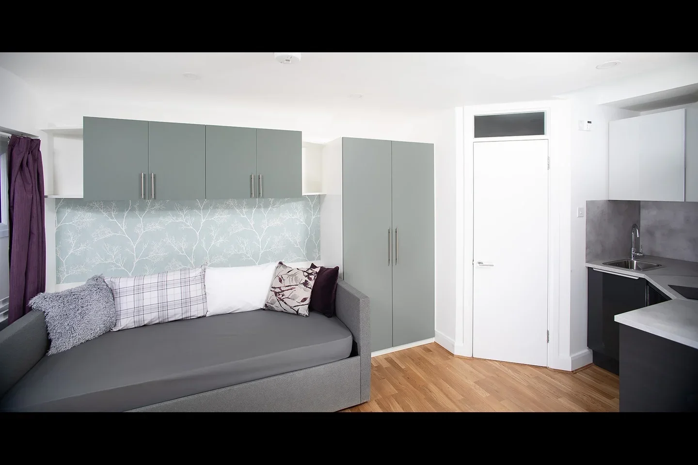 Room Brunswick Road in Greater London
