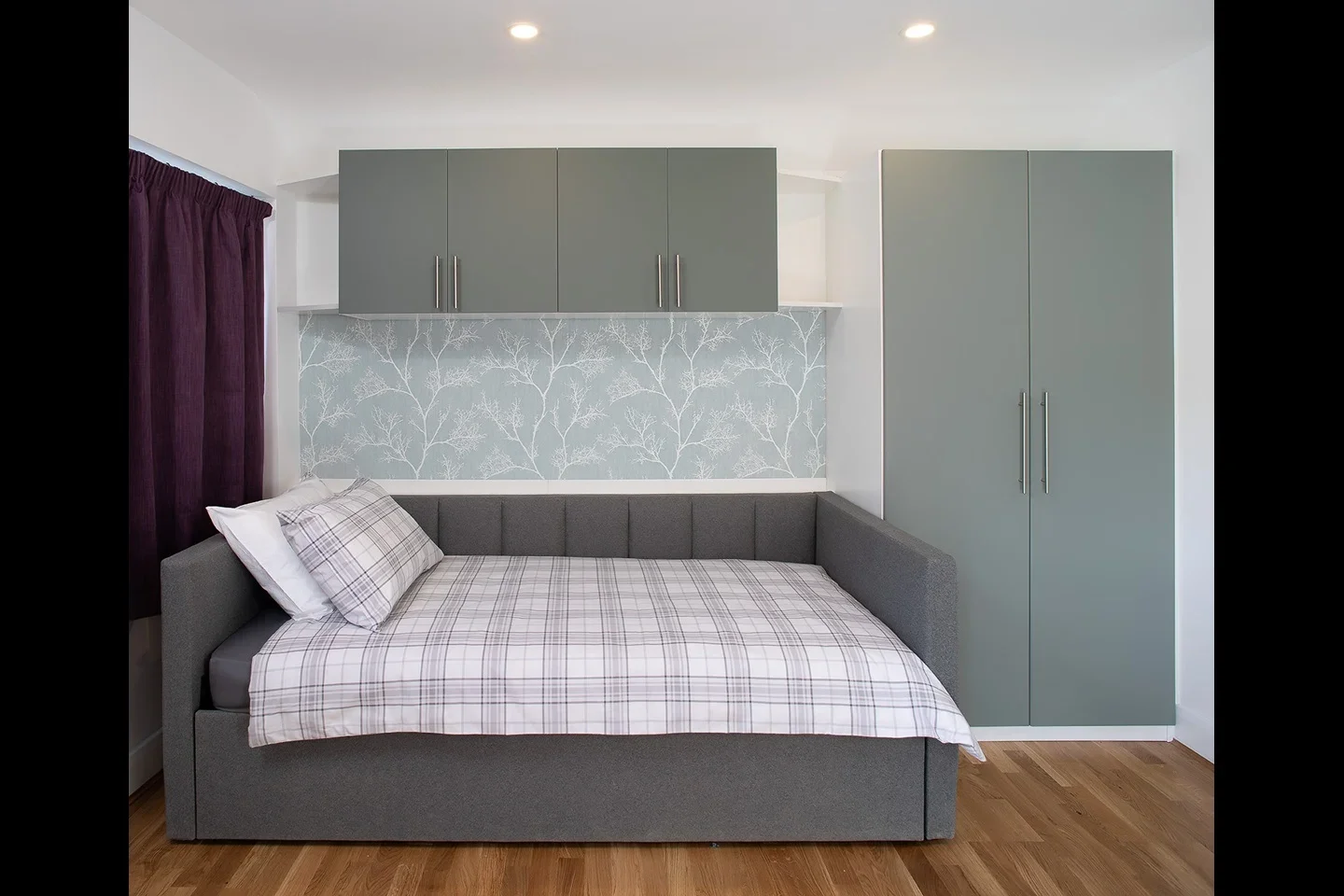 Room Brunswick Road in Greater London