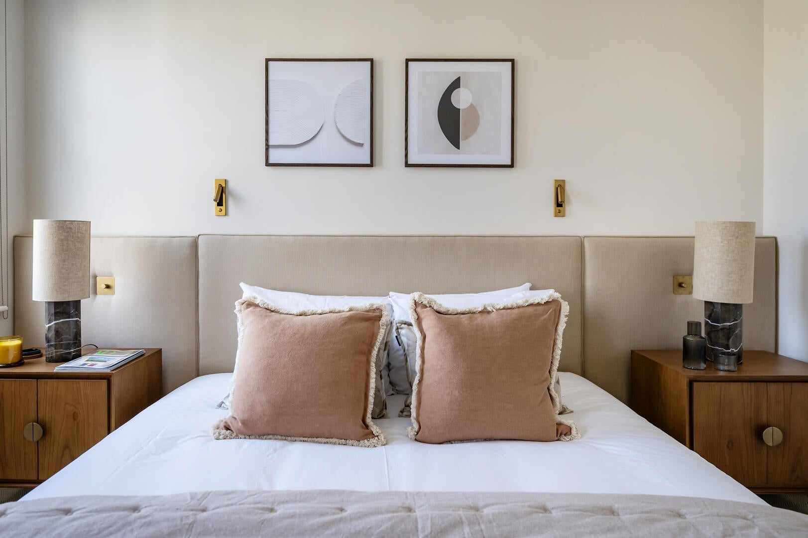 Flat Philbeach Gardens in Greater London