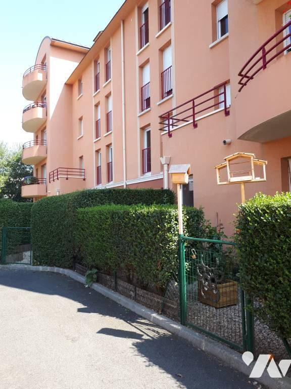 Flat Rue Gaëtane Bouffay in Lisieux