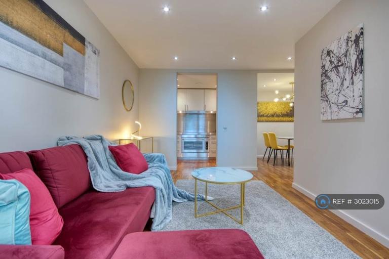 Flat Fairmont Avenue in Greater London
