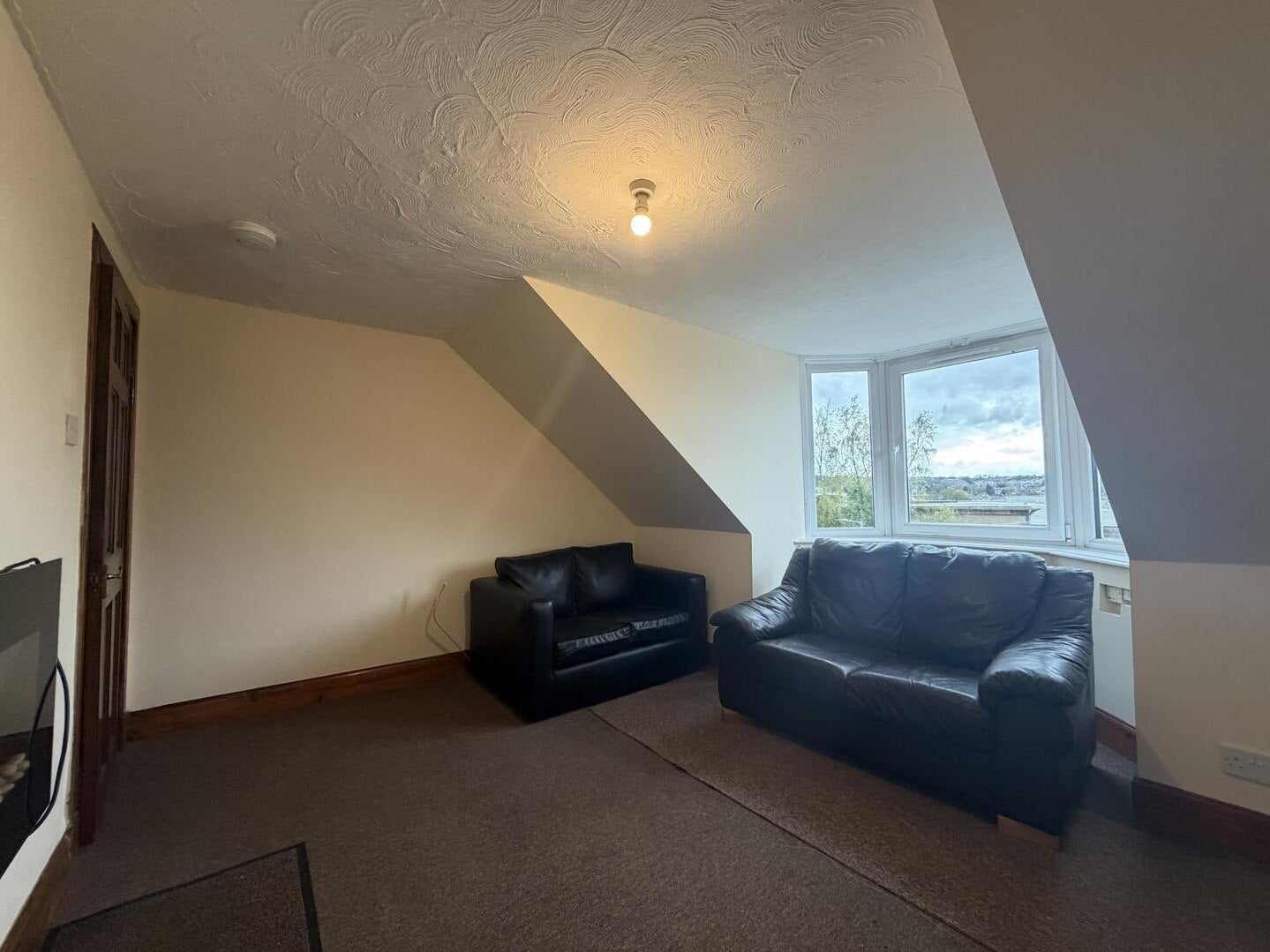 Flat Dunkeld Road in Perth