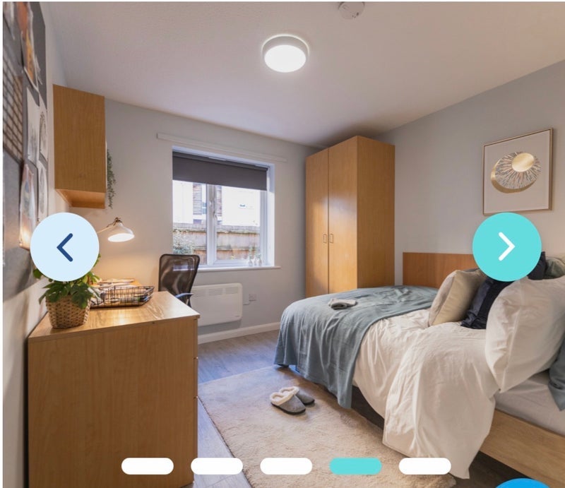 Room Faraday Road in Nottingham