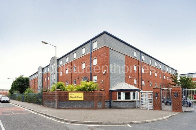 Flat Shaw Street in Liverpool