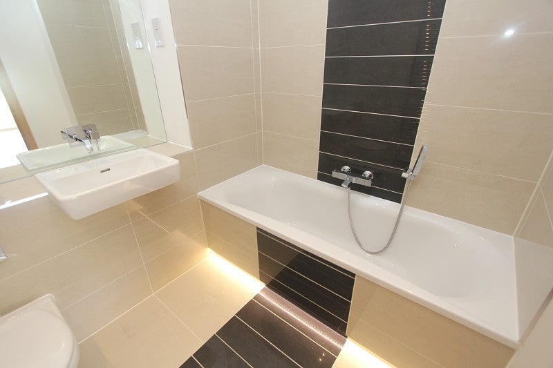 Flat Zodiac Close in Greater London