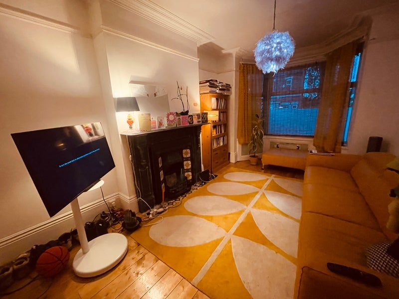 Room Beeton Road in Sheffield