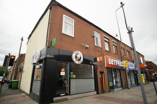 Flat Scotforth Road in Preston
