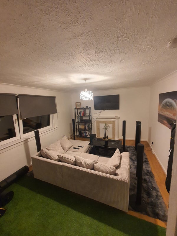 Room Blacklaw Drive in East Kilbride