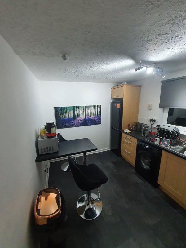 Room Blacklaw Drive in East Kilbride