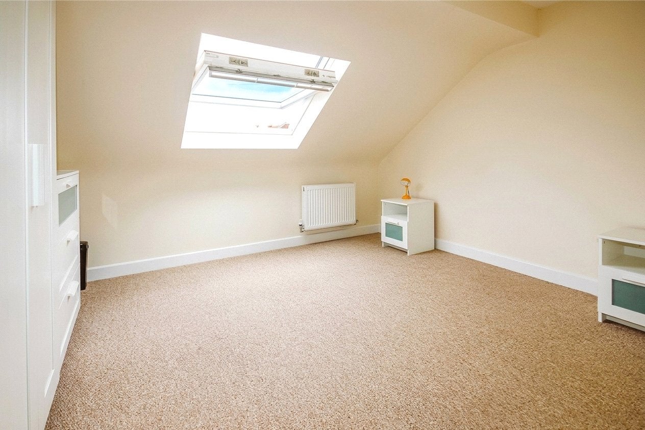 Flat Hinton Road in Bristol