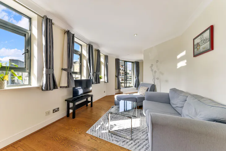 Flat Bridgewater Square in City of London