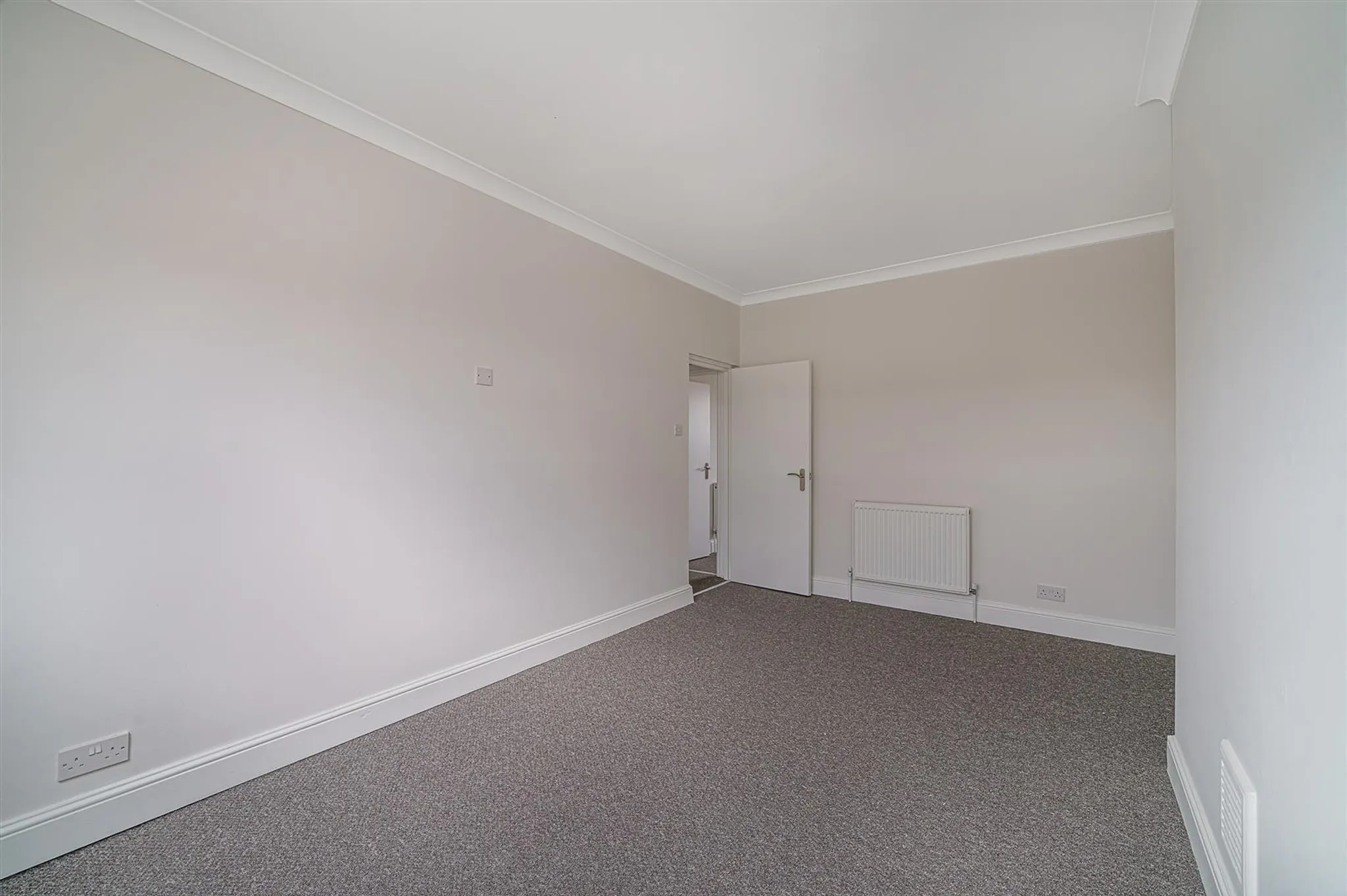 Flat Cotswold Street in Greater London