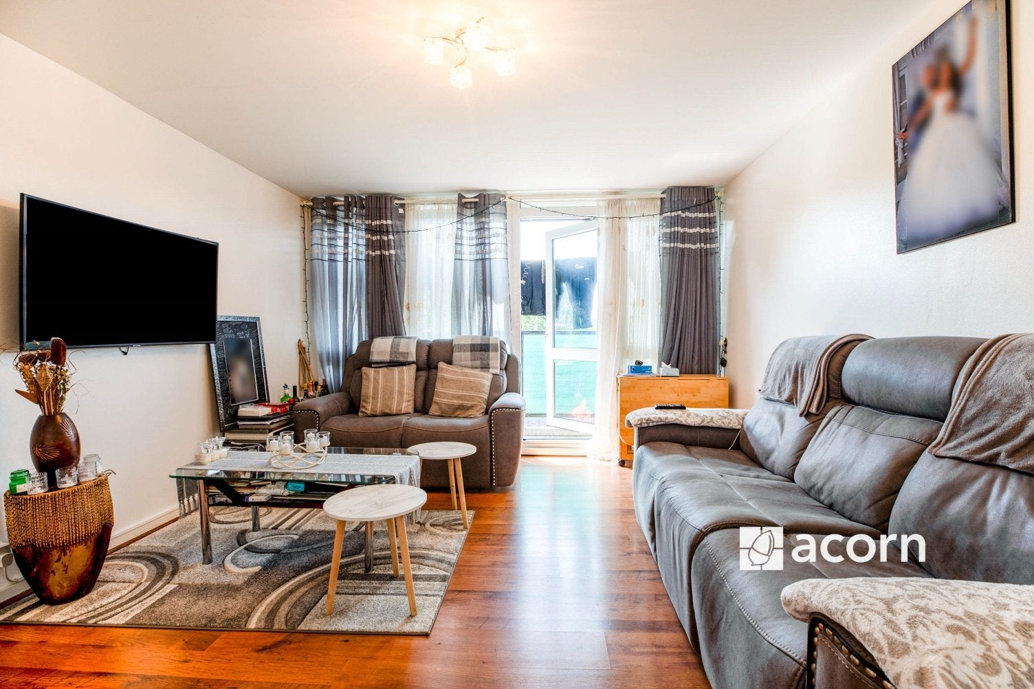 Flat Blenheim Gardens in Greater London