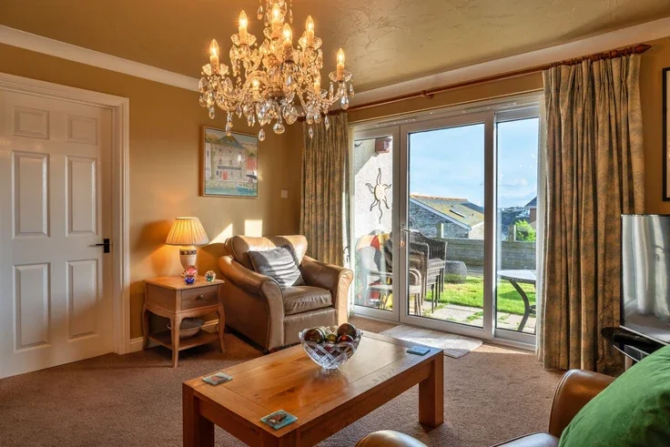 Flat King Edward Crescent in Newquay