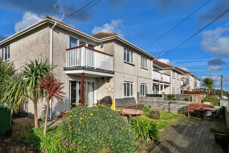 Flat King Edward Crescent in Newquay