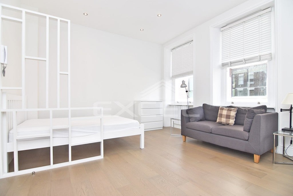 Flat Great Portland Street in City of Westminster