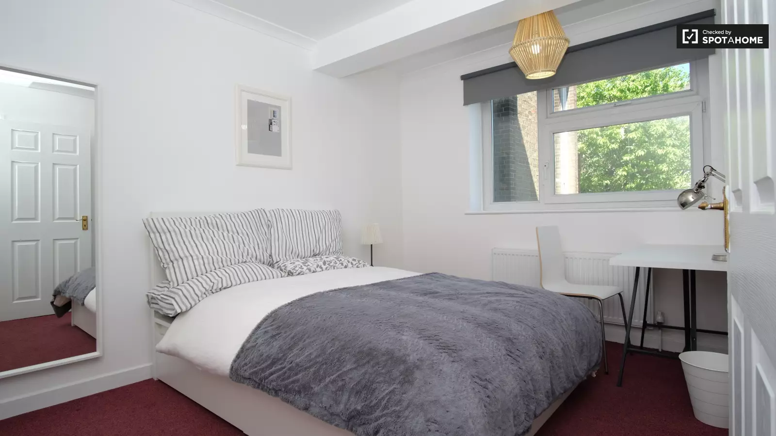 Flat Gressenhall Road in Greater London