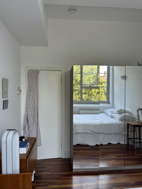 Room Sunlight Square in Greater London