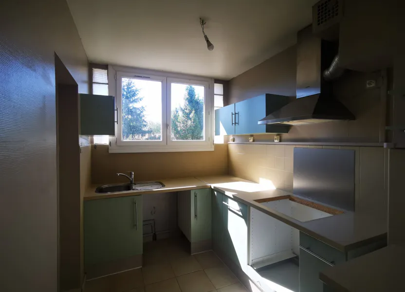Flat Avenue Gabriel Péri in Villeneuve-lès-Avignon
