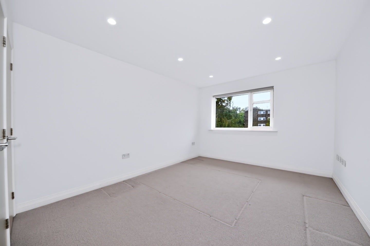 Flat Bromley Road in Greater London