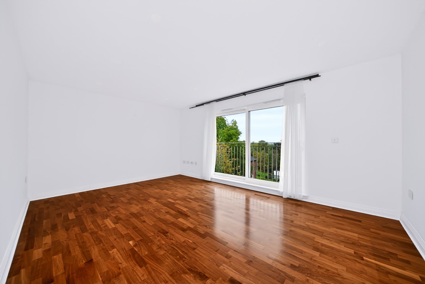 Flat Bromley Road in Greater London