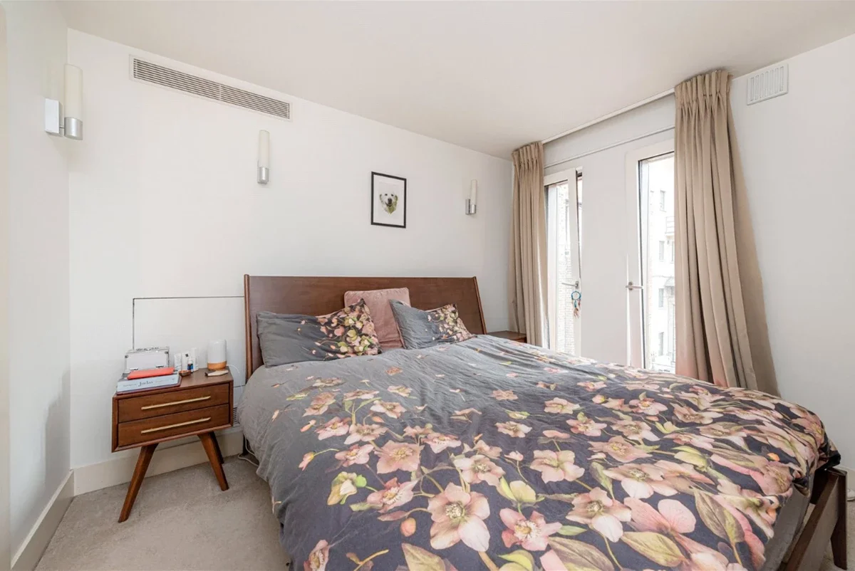 Flat Caledonian Road in Greater London