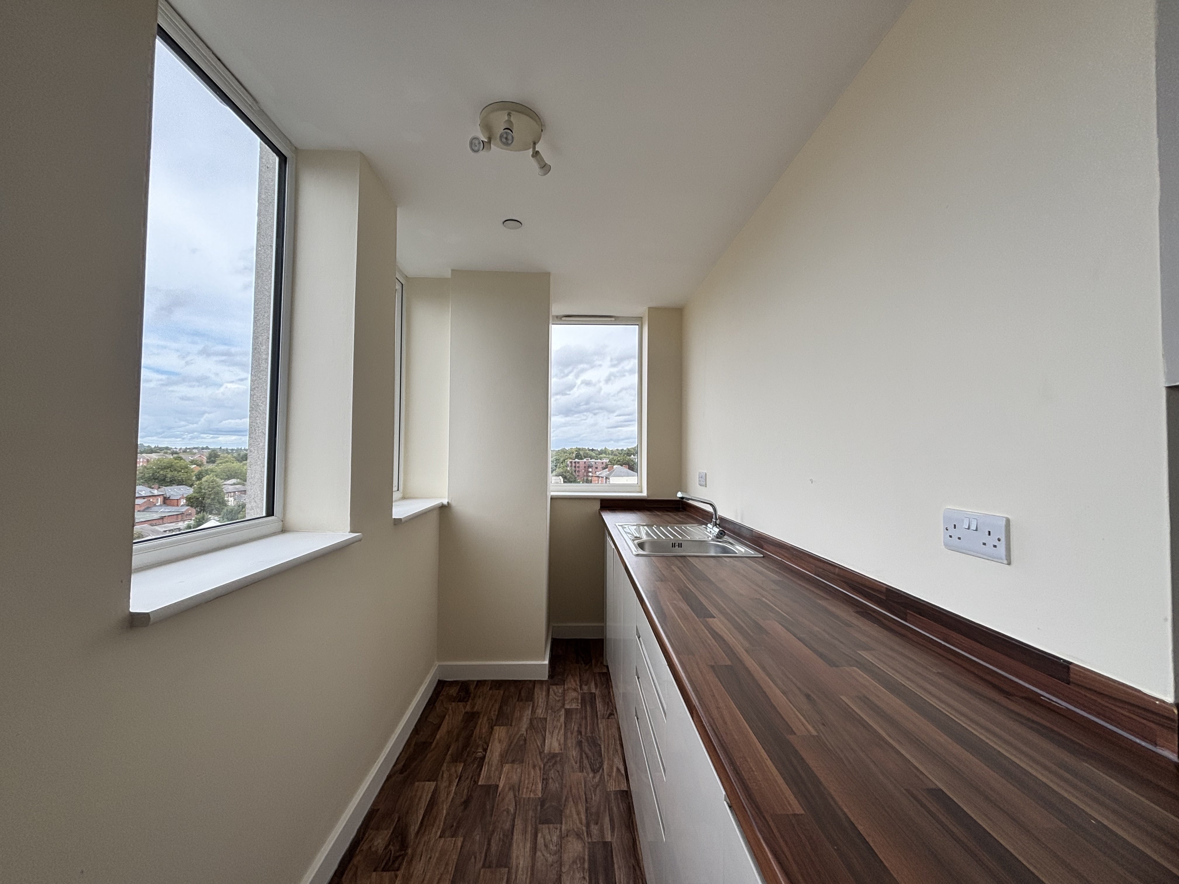 Flat Freer Street in Walsall