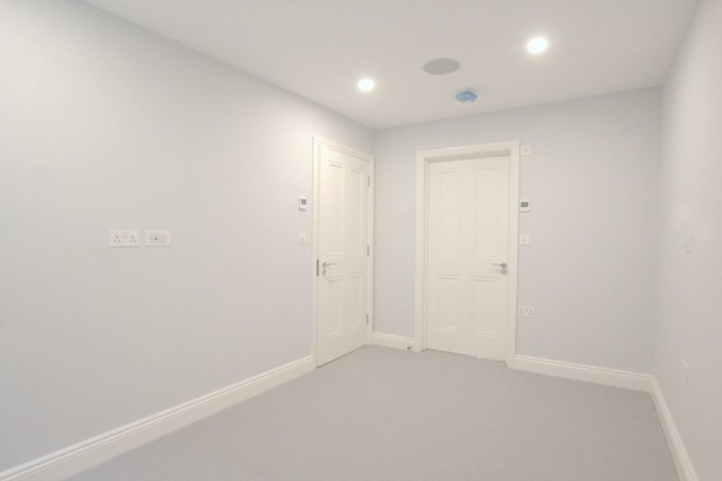 Flat Sefton Street in Greater London