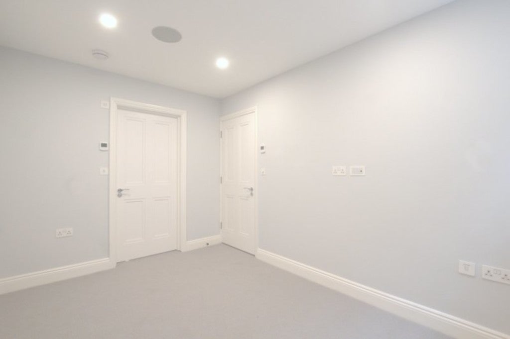 Flat Sefton Street in Greater London