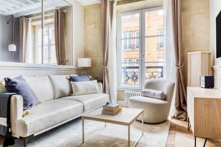 Flat Rue de Babylone in Paris