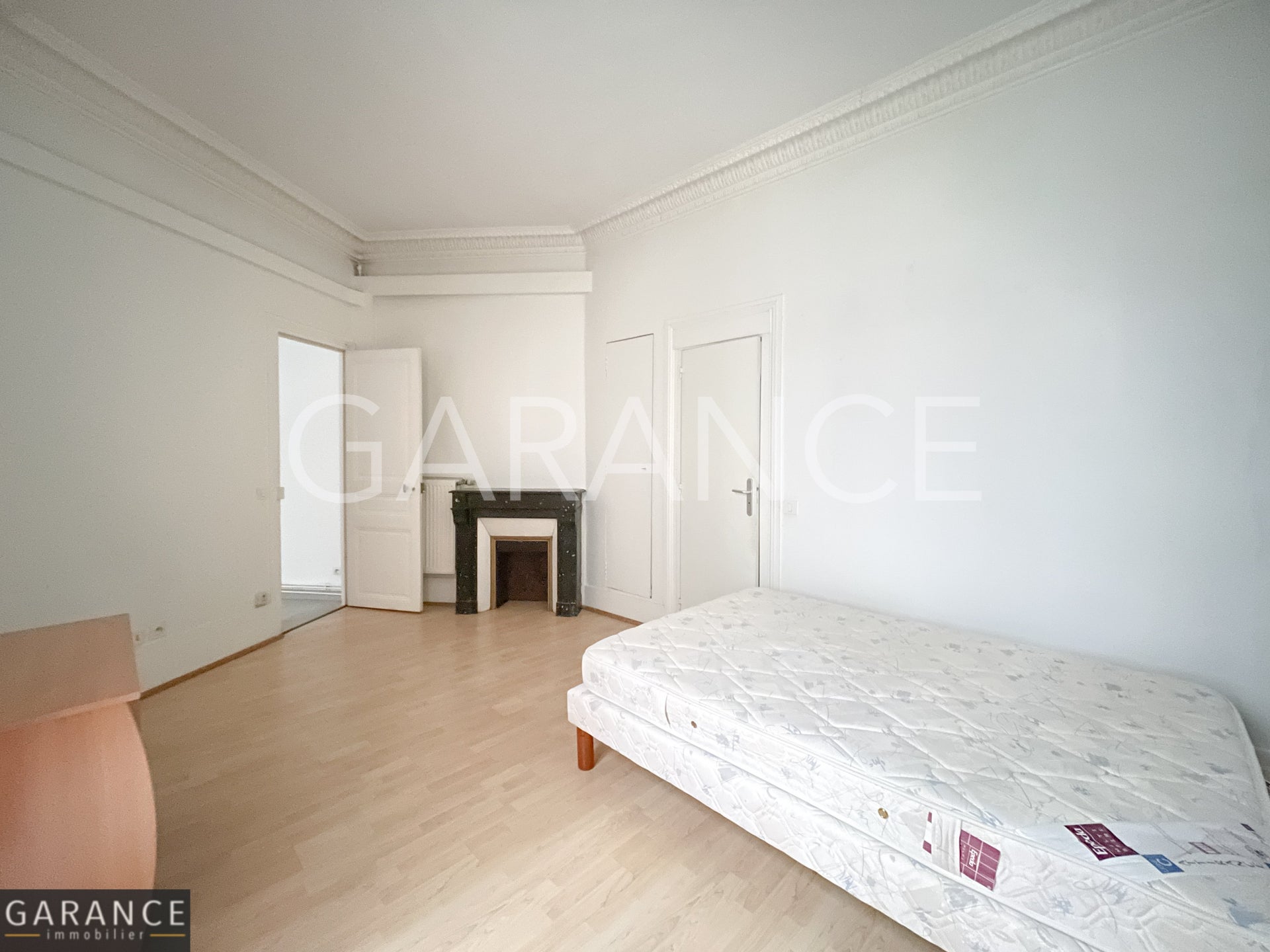 Appartement Rue Taine à Paris