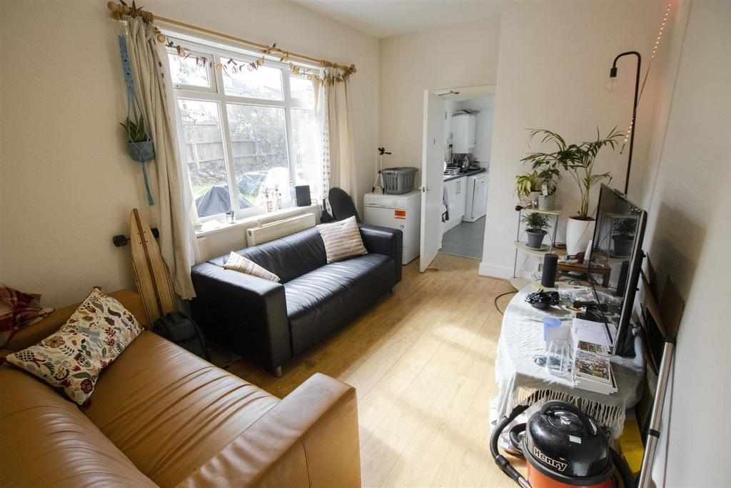 Flat Bournbrook Road in Birmingham