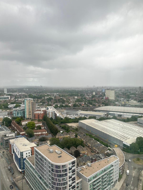 Flat High Street in Greater London