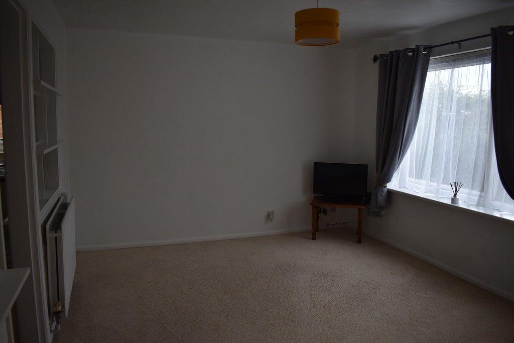 Flat Balmoral Way in Weston-super-Mare