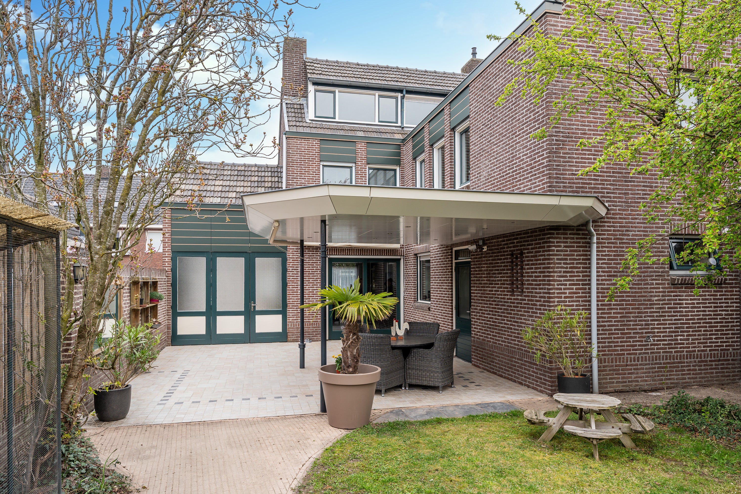Twee-onder-één-kap te koop: Binnenweg 7, Veldhoven