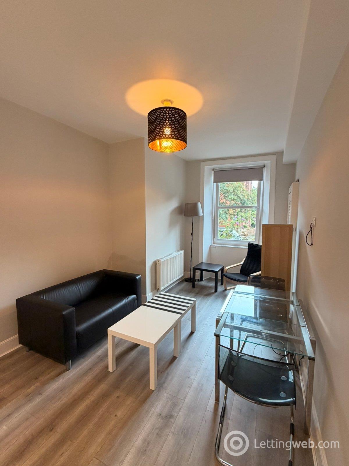 Flat Bryson Road in City of Edinburgh