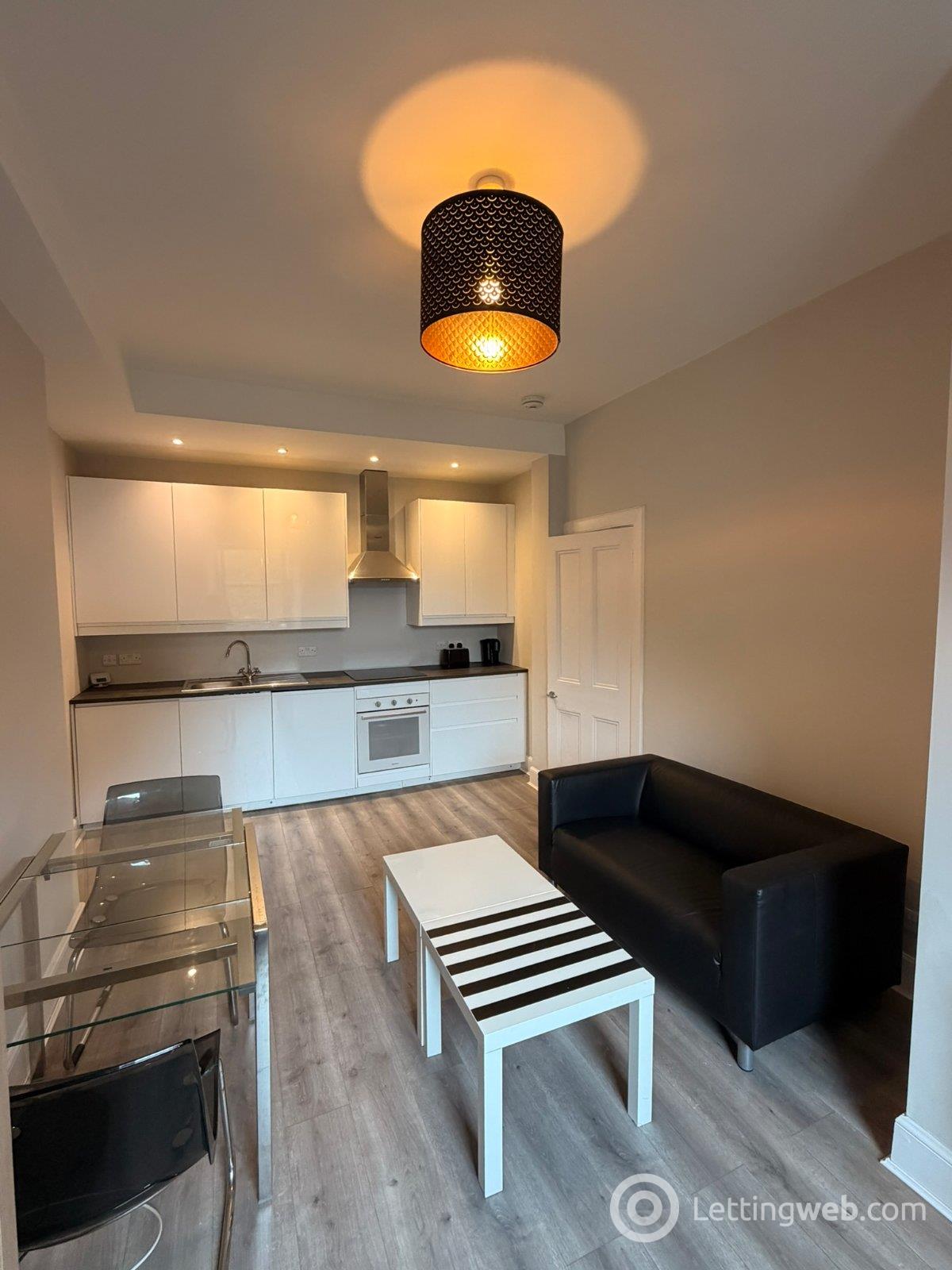 Flat Bryson Road in City of Edinburgh