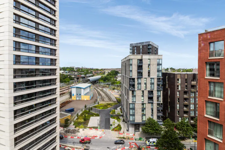 Flat Lewis Cubitt Walk in Greater London