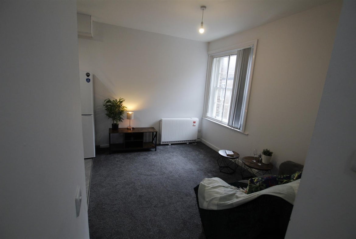 Flat Low Friar Street in Newcastle upon Tyne