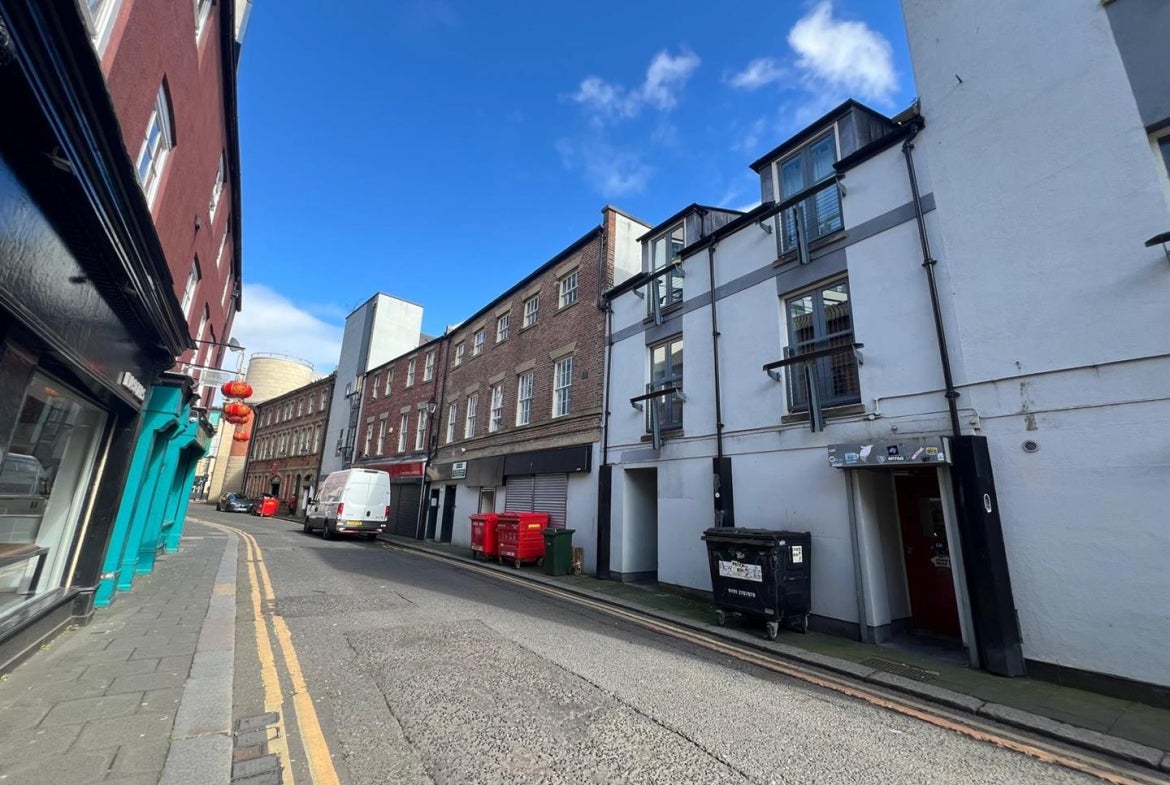 Flat Low Friar Street in Newcastle upon Tyne
