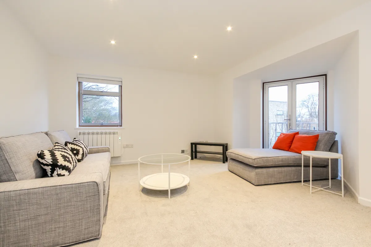 Flat Ridgemont Close in Oxford