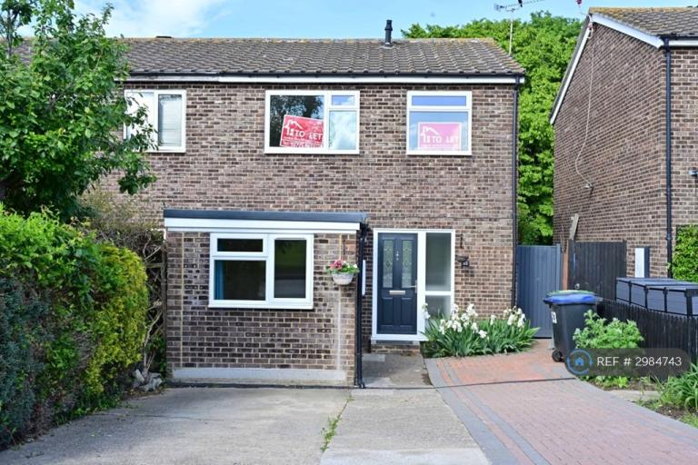 House Norton Avenue in Canterbury