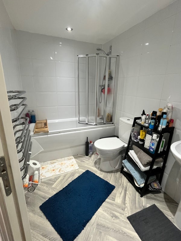 Flat Middlewood Street in Salford