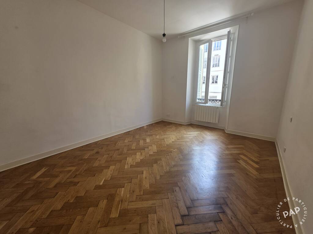 Flat Rue Paul Déroulède in Nice