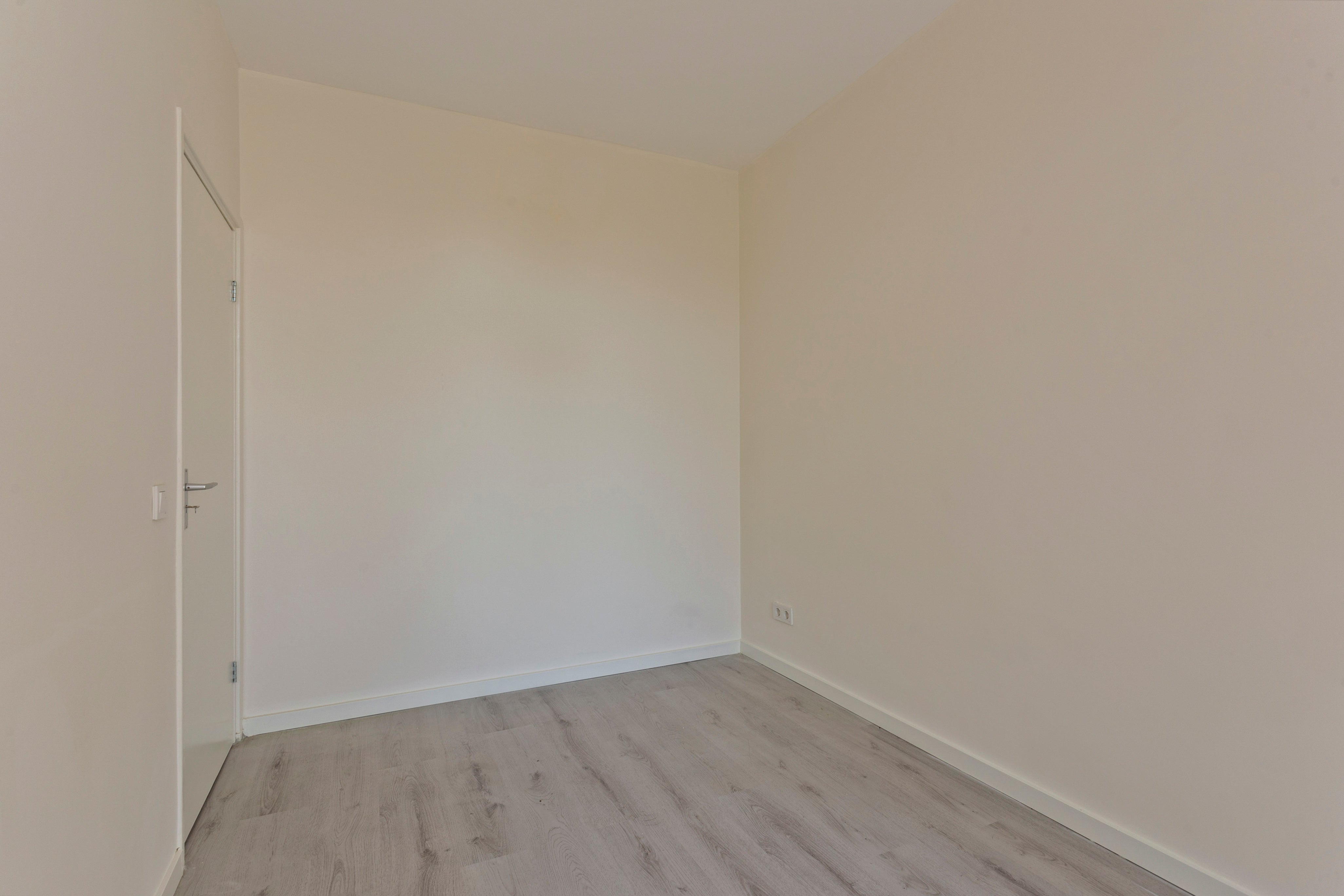 Kamer Leyweg 296 in Den Haag